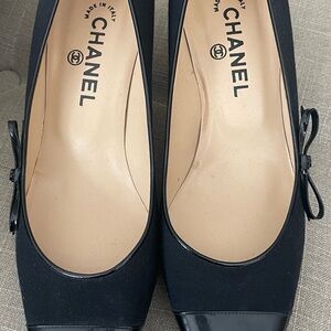 CHANEL Black Leather & Fabric Ballet Flats with Bow Trim